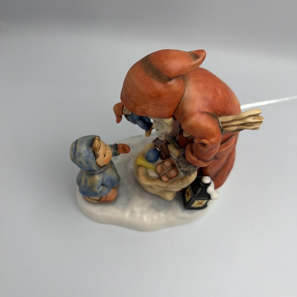 M.I.Hummel St Nicholas Day Hum 2012 Figure Limited Edition #19028 of 20,000 - Picture 3 of 8